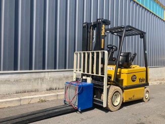 Electric forklift truck Yale ERP30 ALF - 1