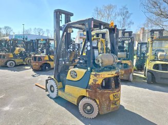 Four wheel front forklift Yale GLP20SVX