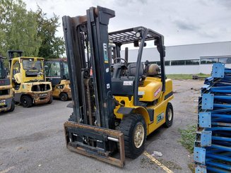 Four wheel front forklift Yale GLP40VX5