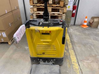 Electric pallet truck Yale MP20X
