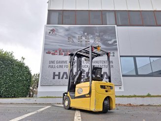 Electric forklift truck Yale ERP15VC - 3