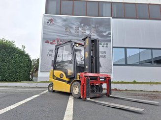 Electric forklift truck Yale ERP35 VL