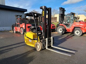 Electric forklift truck Yale ERP16VT