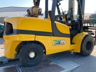 Four wheel front forklift Yale GLP55VX