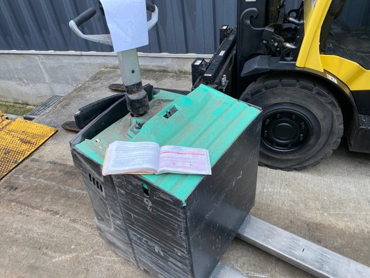 Electric pallet truck Mitsubishi PBV20N2 - 1