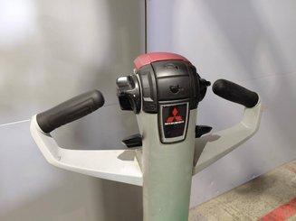 Pallet stacker Mitsubishi SBP12N2