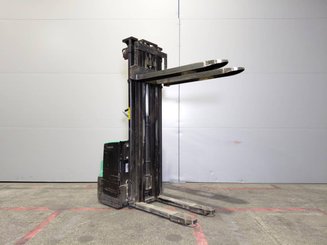 Pallet stacker Mitsubishi SBP12N2