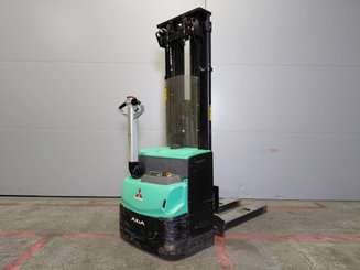 Pallet stacker Mitsubishi SBP12N2