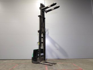 Pallet stacker Mitsubishi SBP12N2