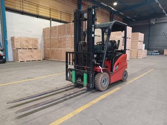 Four wheel front forklift Hangcha A4W25 - 1