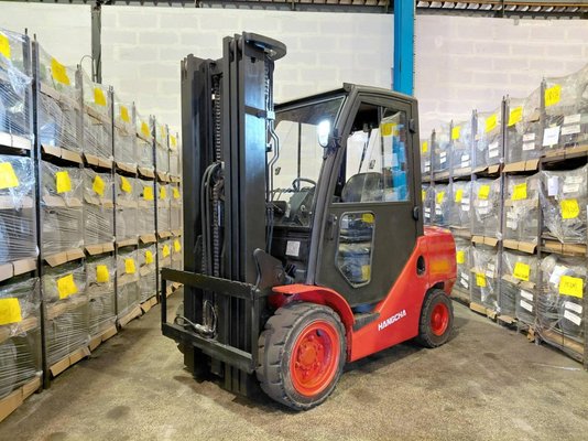 Four wheel front forklift Hangcha XF35D - 1