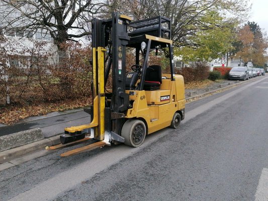 Four wheel front forklift Caterpillar GC45K SWB - 1