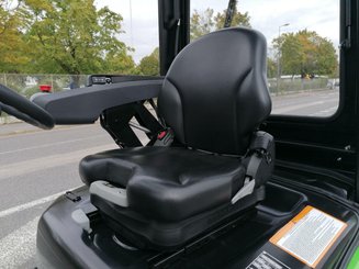 Four wheel front forklift Hangcha XC25 - 9