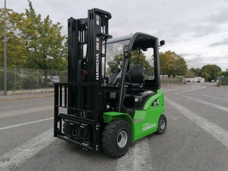 Four wheel front forklift Hangcha XC25 - 1
