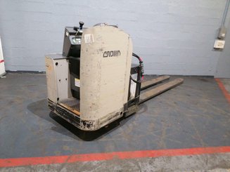 Stand-on pallet truck Crown PR4500 - 6