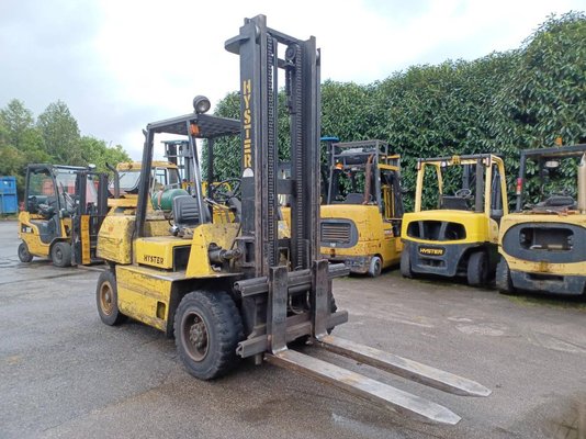 Four wheel front forklift Hyster H4.00XL/5 - 1