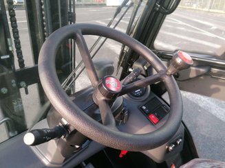 Semi-industrial forklift Manitou MSI30