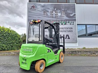 Four wheel front forklift Hangcha XC30i - 4