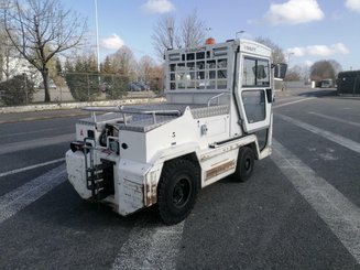 Tow tractor Charlatte T135 - 2