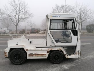 Tow tractor Charlatte T135 - 1