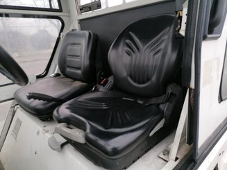 Tow tractor Charlatte T135