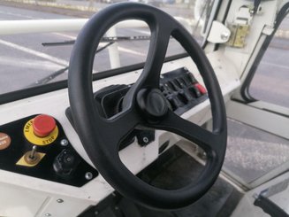 Tow tractor Charlatte T135