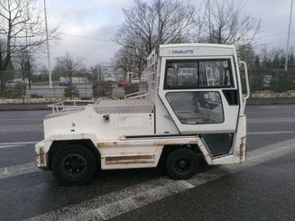 Tow tractor Charlatte T135 - 1