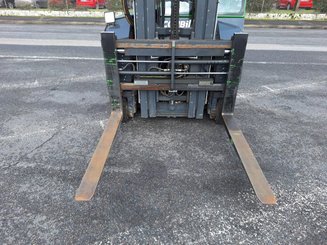 Four-way forklift Combilift CBE2500