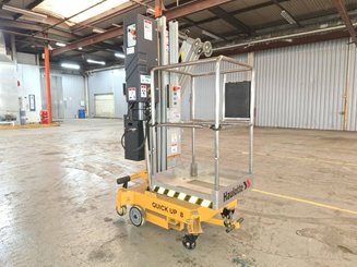 Vertical lift platform Haulotte Quick UP 8DC