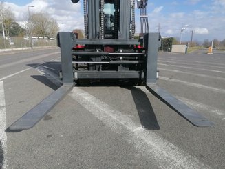 Four wheel front forklift Kalmar DCG160-12 - 7