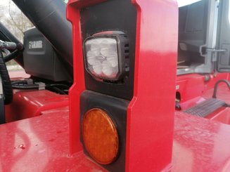 Four wheel front forklift Kalmar DCG160-12 - 17