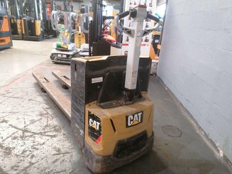 Pedestrian pallet truck Caterpillar NPP20M - 1