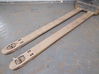 Pedestrian pallet truck Crown WP3020 - 5