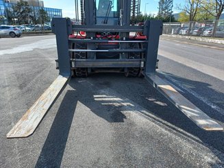 Four wheel front forklift Kalmar DCG160-12T