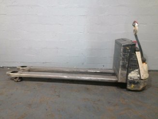 Pedestrian pallet truck Crown WP2320-20 - 5