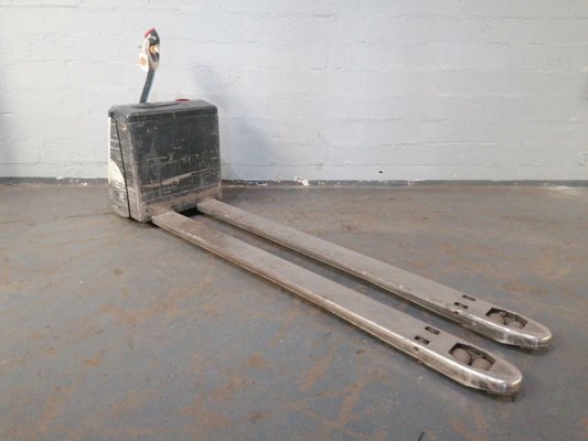 Pedestrian pallet truck Crown WP2320-20 - 1