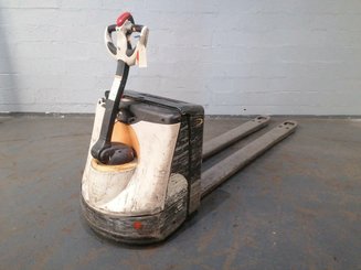 Pedestrian pallet truck Crown WP2320-20 - 2