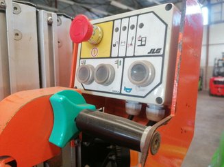 Vertical lift platform JLG TOUCAN DUO