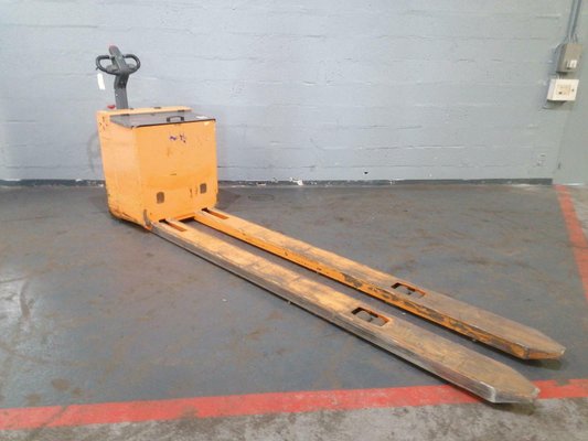 Pedestrian pallet truck OMG 330K - 1