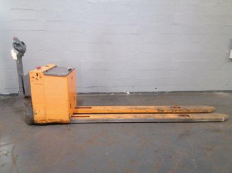 Pedestrian pallet truck OMG 330K - 1