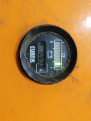 Pedestrian pallet truck OMG 330K - 10
