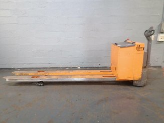 Pedestrian pallet truck OMG 330K - 4