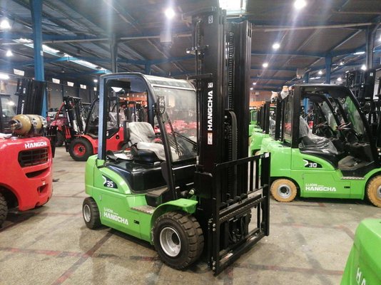 Four wheel front forklift Hangcha XC35 - 1