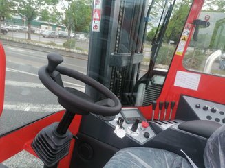 Multidirectional sideloader AMLIFT C40-12/55