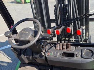 Four wheel front forklift Hangcha XC30i - 14