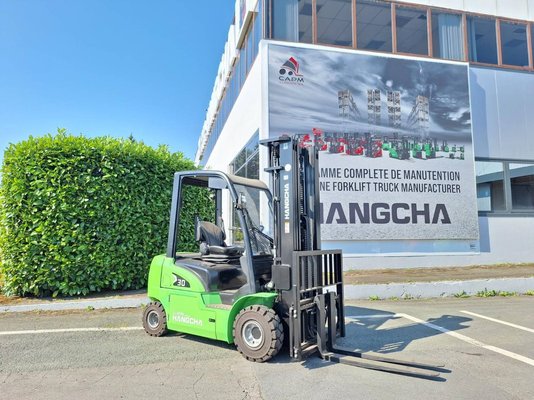Four wheel front forklift Hangcha XC30i - 1
