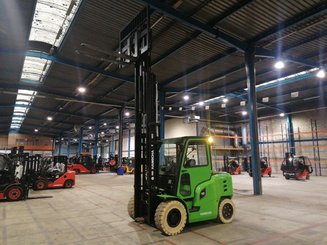 Four wheel front forklift Hangcha X4W70-I