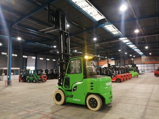 Four wheel front forklift Hangcha X4W70-I - 7