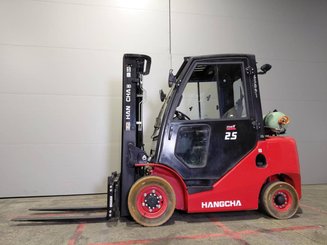 Four wheel front forklift Hangcha XF25G