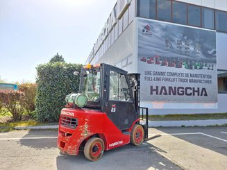 Four wheel front forklift Hangcha XF25G - 4